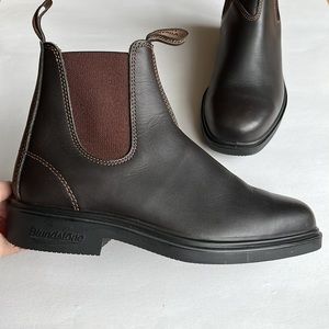 Blundstone Boots-Like New!
